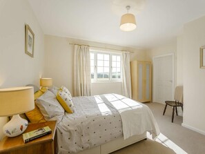 2 bedrooms, travel cot, free WiFi, bed sheets - 2 Bed in Mindrum (oc-85422) (Carham)