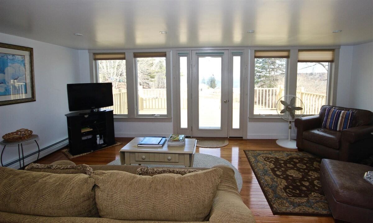 House, Multiple Beds (Lupine Cottage) | View from room