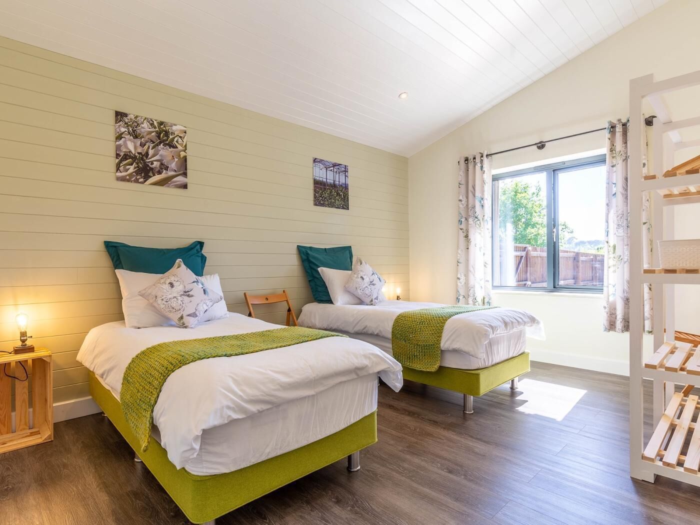 3 bedrooms, iron/ironing board, travel cot, free WiFi