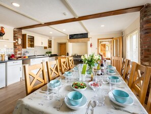 Dining - 5 Bed in York (oc-77267) (Green Hammerton)