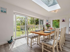 Dining - 4 Bed in Wareham (oc-77511) (Ridge)