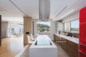 Coffee/tea maker, fridge, microwave, stovetop - Acropolis View 6th-Floor Gem, Monastiraki (Athens)