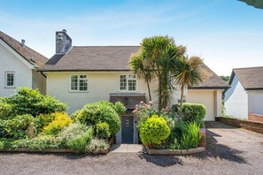 Exterior - 3 Bed in Branscombe (oc-78002) (Branscombe)