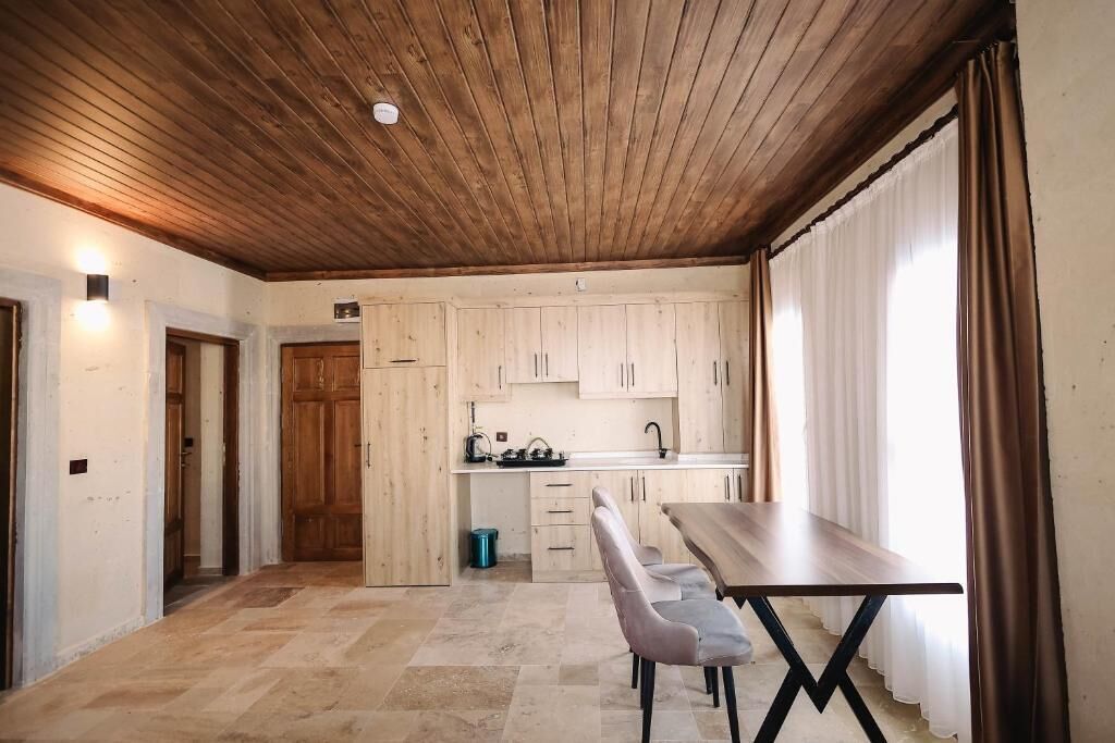 Comfort-Apartment, 2 Schlafzimmer, Balkon, Stadtblick | Innenbereich