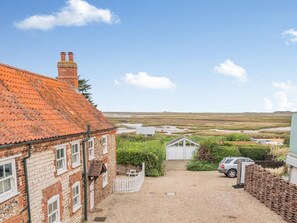 Property grounds - 2 Bed in Brancaster Staithe (oc-kt179) (Brancaster Staithe)