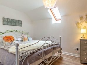 2 Schlafzimmer, Reisekinderbett, kostenloses WLAN, Bettwäsche