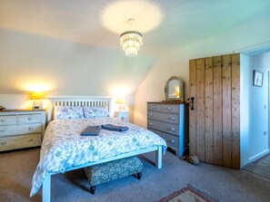Free WiFi, bed sheets - 2 Bed in Syderstone (oc-kt146) (Syderstone)