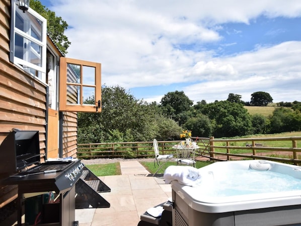 Terrace/patio - 1 Bed in Hereford (oc-78641) (Twyford)