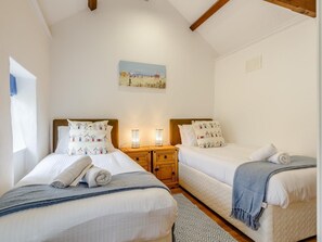 Room - 2 Bed in Penryn (oc-78620) (Saint Gluvias)