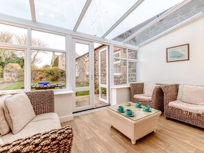 TV - 2 Bed in Alnwick (oc-80482) (Newton-by-the-Sea)