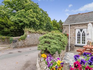 A stone building with a sign reading 'Suffol'. - 2 Bed in Cosheston (oc-fb060) (Cosheston)