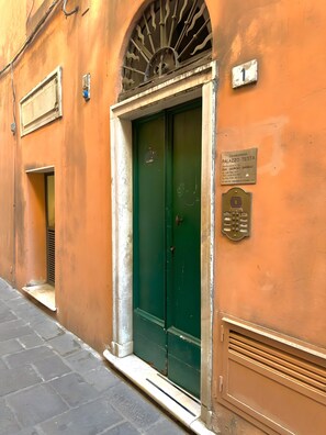 Dettaglio esterni