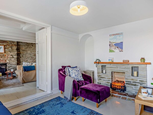 Living area - 3 Bed in Polruan (oc-83821) (Fowey)