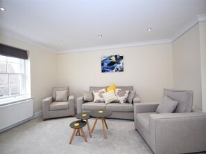 Living area - 3 Bed in Swanage (oc-dc042) (Swanage)