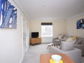 Living area - 3 Bed in Swanage (oc-dc042) (Swanage)