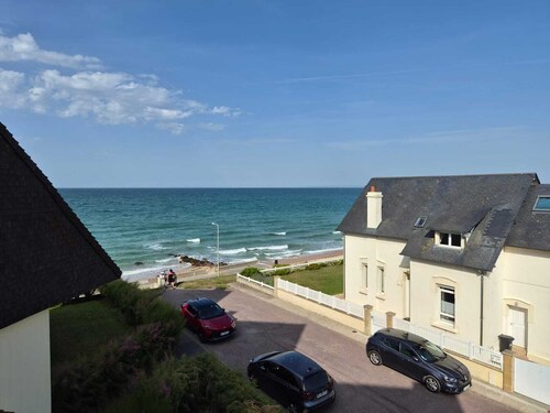 GRAND DUPLEX FRONT DE MER 6 PERSONNES 3 CHAMBRES 2 SALLES DE BAIN PARKING