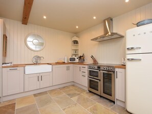 Microwave, oven, dishwasher, highchair - 2 Bed in West Linton (oc-76383) (West Linton)