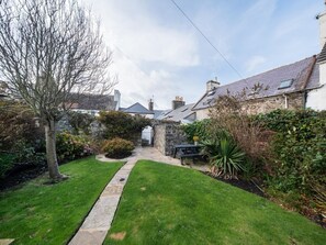 Outdoor dining - 3 Bed in Stranraer (oc-77308) (Portpatrick)