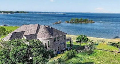 Lake Front Home With Spectacular View of Lake Lewisville and Amazing Sunset