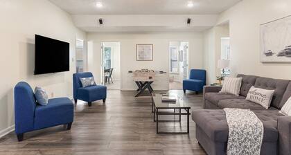 4 Bedrooms, 8 beds, 3 miles to the beach!