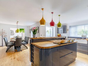 Dining - 5 Bed in Redruth (oc-65745) (Lanner)