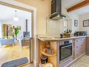 Private kitchen - 3 Bed in Nr Masham (oc-g0149) (Healey)