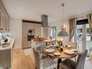 Dining - 2 Bed in Scarborough (oc-g0179) (Staintondale)