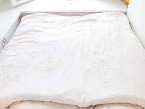 Bügeleisen/Bügelbrett, WLAN, Bettwäsche