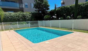 Pool - Newly renovated apartment with pool and terrace (Fréjus)