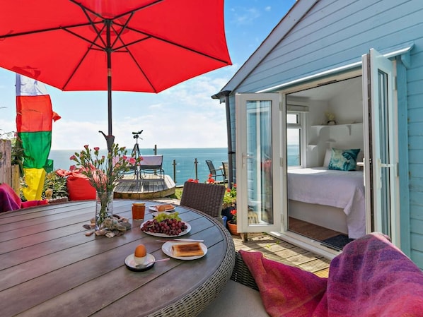 Outdoor dining - 1 Bed in Torpoint (oc-74824) (Millbrook)