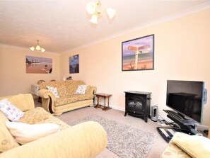 TV - 2 Bed in Norwich (oc-75398) (Mundesley)