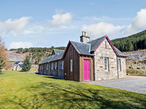Exterior - 1 Bed in Alness (oc-ca232) (Caplich)