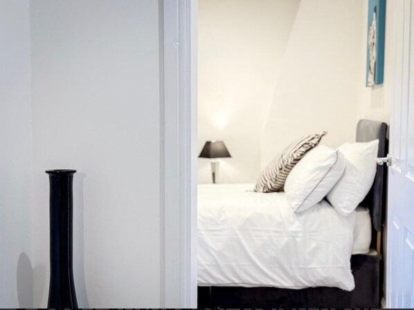 Room - Luxury Loft House in historic town centre! (Nantwich)