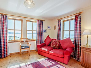 Living area - 3 Bed in Isle Of Skye (oc-ca071) (Aird of Sleat)