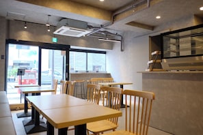 Dining - LUMA URBAN HOTEL TAKADANOBABA (Tokyo)