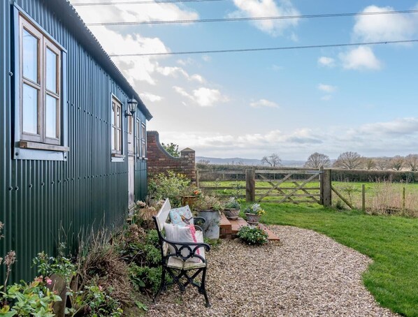 Terrace/patio - 1 Bed in Shrewsbury (oc-77906) (Leighton)