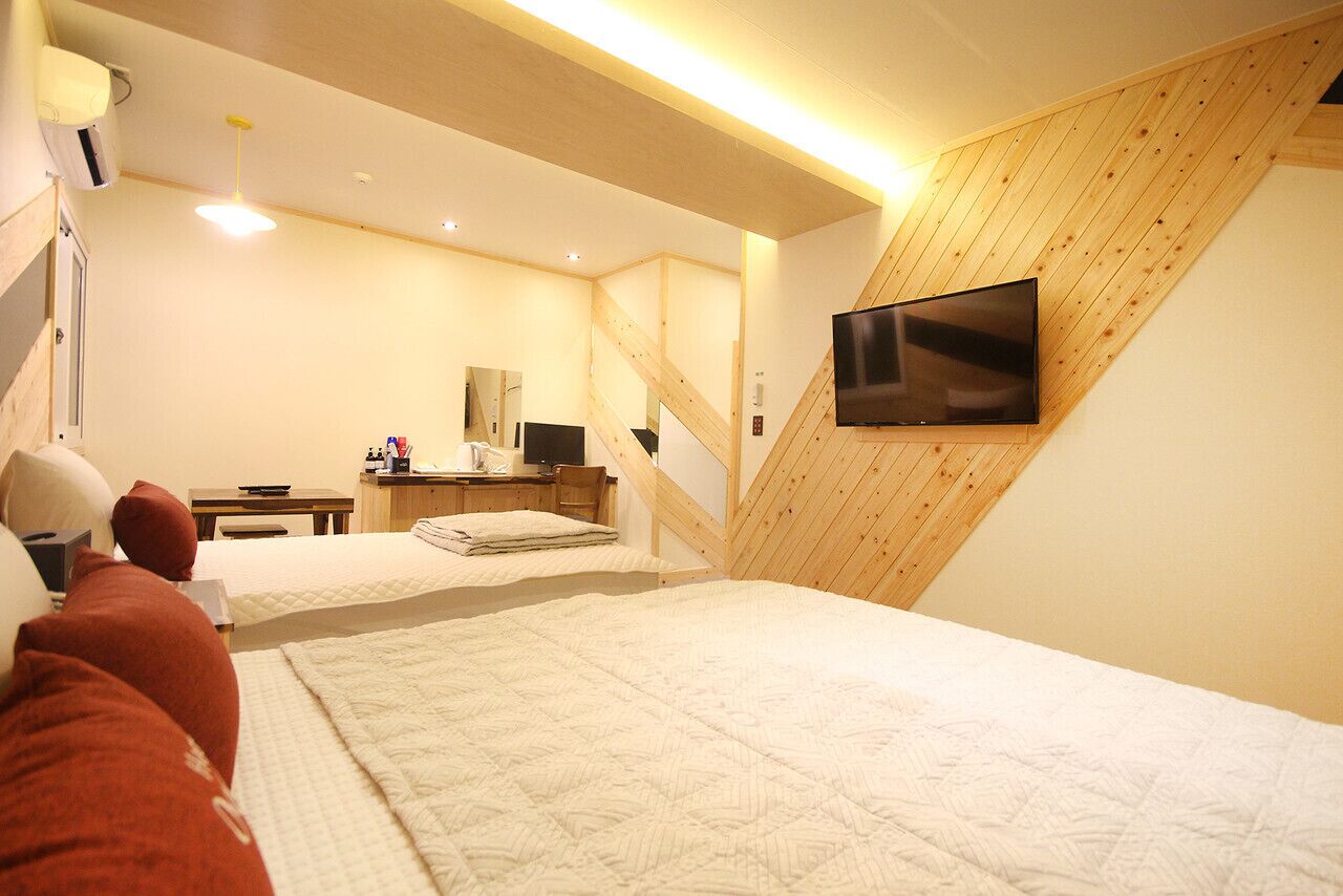 Deluxe Twin Room | Soundproofing, free WiFi