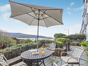 Outdoor dining - 2 Bed in Barmouth (oc-75387) (Barmouth)