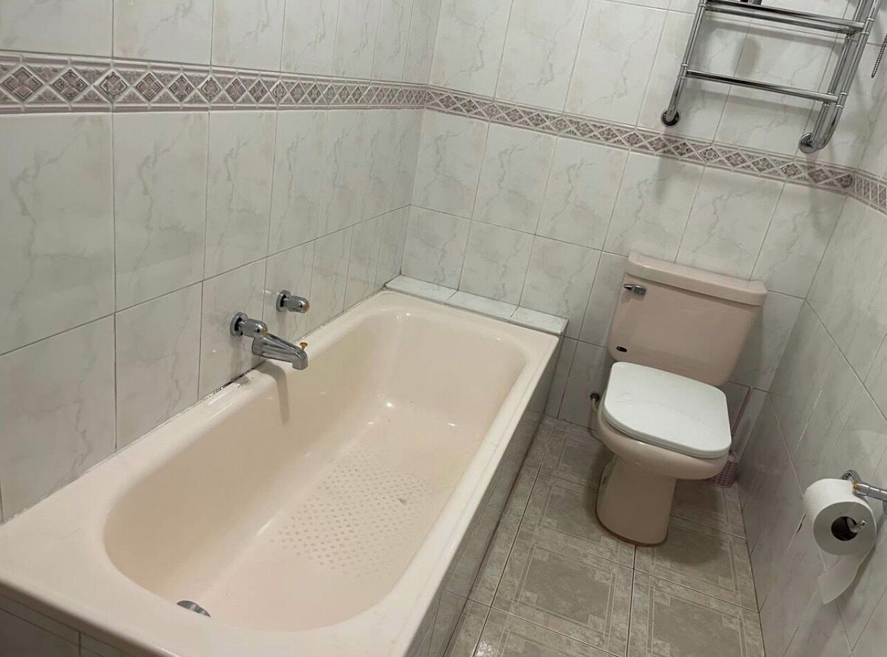 Dusche, Handtücher, Seife, Toilettenpapier