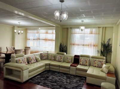 VACATION HOME WITH ACCESS TO THE BEST TOURIST DESTINATION IN THE AMAZON