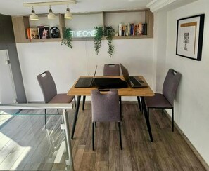 Dining - The One (Tabarka)
