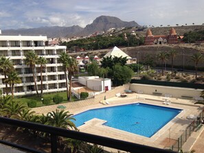 Pool - Fantastic 1-Bedroom Apartment with Sea Views, Pool, and Air Conditioning (Costa Adeje)