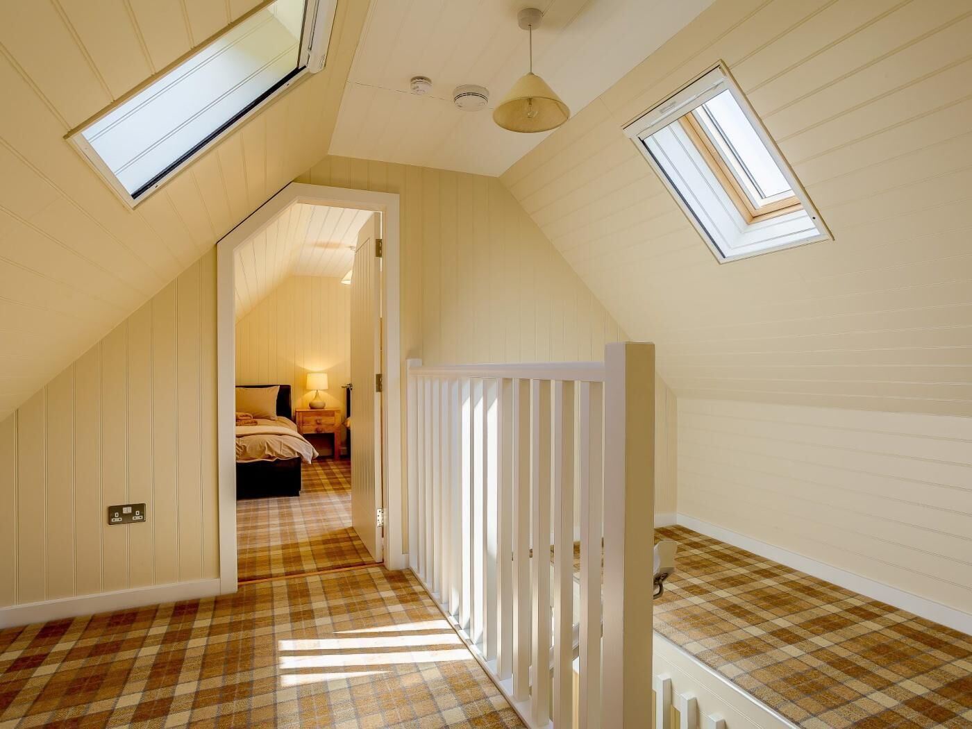3 bedrooms, travel cot, free WiFi, bed sheets