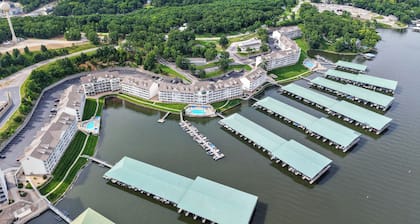 Top-Floor Elevator Accessible 4Bd 3Ba @ParkviewBay! 2 Kings, 2 Queens, 2 Twins!
