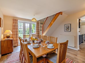 Dining - 4 Bed in Holt (oc-ncc12) (Wiveton)