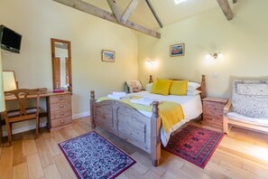 Room - 1 Bed in Falmouth (oc-85594) (Brill)