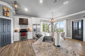 Private kitchen - Hillside Oasis - Lake & Sunset Views with Hot Tub (Lago Vista)