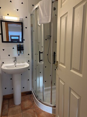 Appartement, 2 chambres | Salle de bain