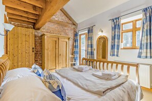 Iron/ironing board, travel cot, free WiFi, bed sheets - 1 Bed in Market Rasen (oc-73852) (East Barkwith)