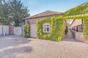 Exterior - 1 Bed in Market Rasen (oc-73852) (East Barkwith)